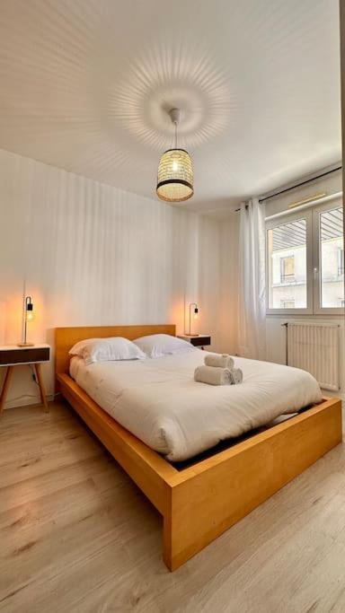 Villeurbanne • T2 Fraternite • Hostisy Luaran gambar