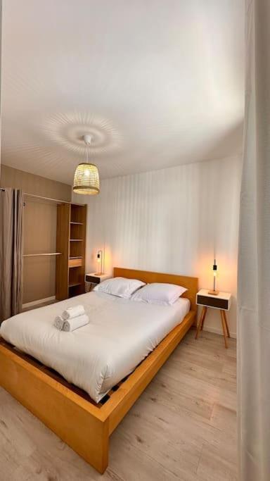 Villeurbanne • T2 Fraternite • Hostisy Luaran gambar