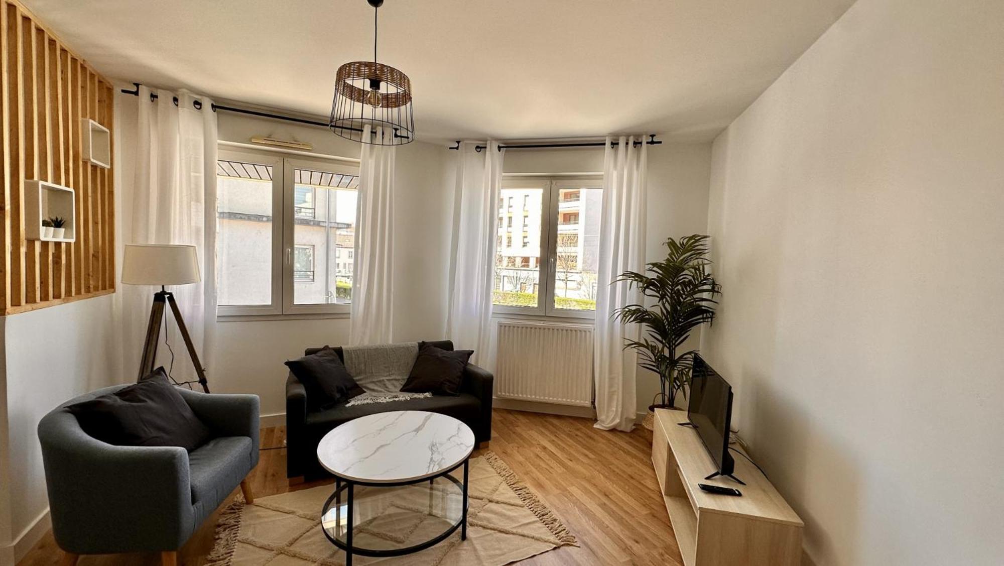 Villeurbanne • T2 Fraternite • Hostisy Luaran gambar