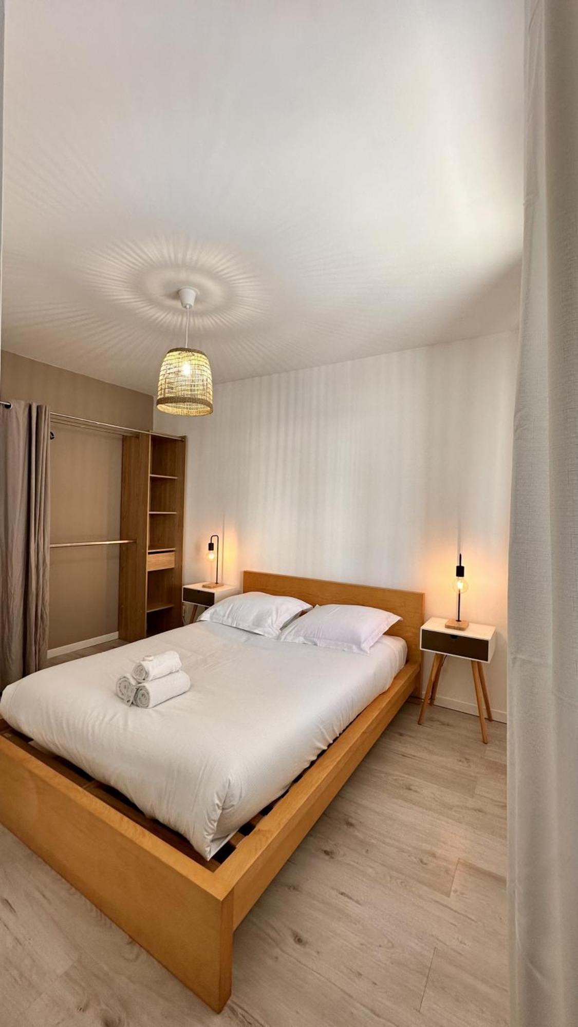 Villeurbanne • T2 Fraternite • Hostisy Luaran gambar
